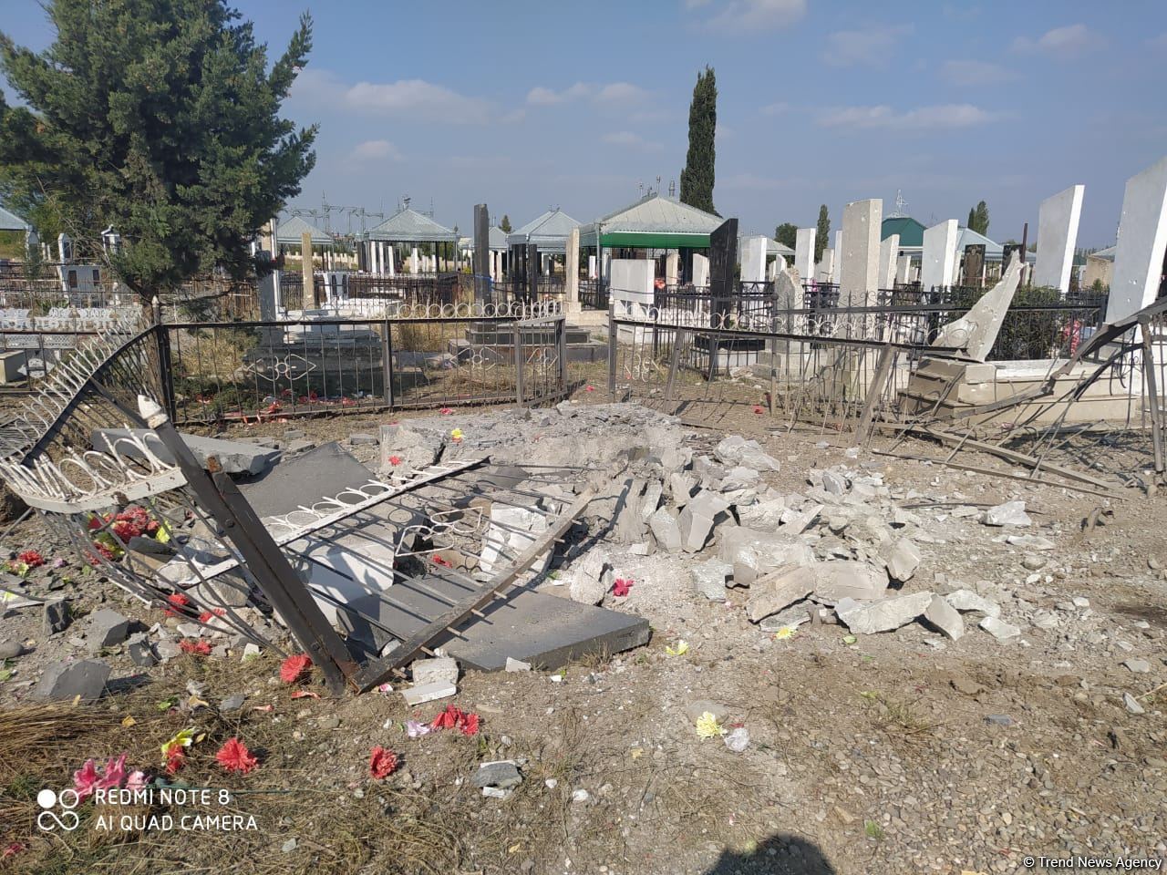 Erməni atəşi nəticəsində Tərtər qəbiristanlığında həlak olanların sayı 4-ə çatdı
(ƏLAVƏ OLUNUB-3) (FOTO)