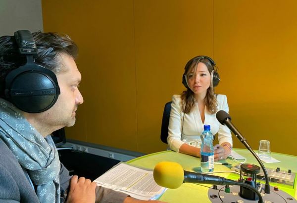 Ermənistanın yalanları İsveçrənin milli və beynəlxalq səviyyədə ən böyük radiosu “RTS”-də ifşa olundu (FOTO)