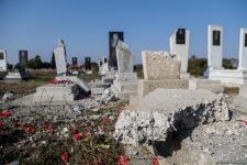Ermənistan növbəti dəfə qəbiristanlığı atəşə tutdu (FOTO)