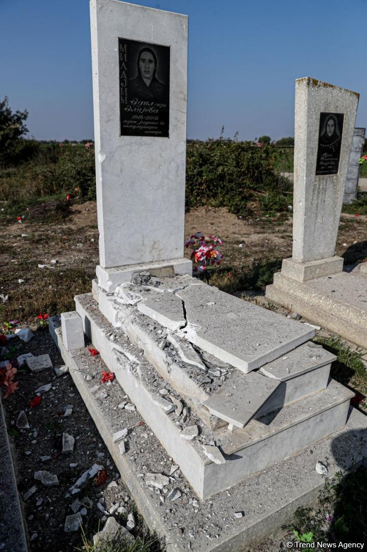 Ermənistan növbəti dəfə qəbiristanlığı atəşə tutdu (FOTO)