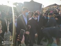Hikmət Hacıyev və diplomatik korpusun nümayəndələri Gəncədə hadisə yerinə gəliblər (FOTO/VİDEO)