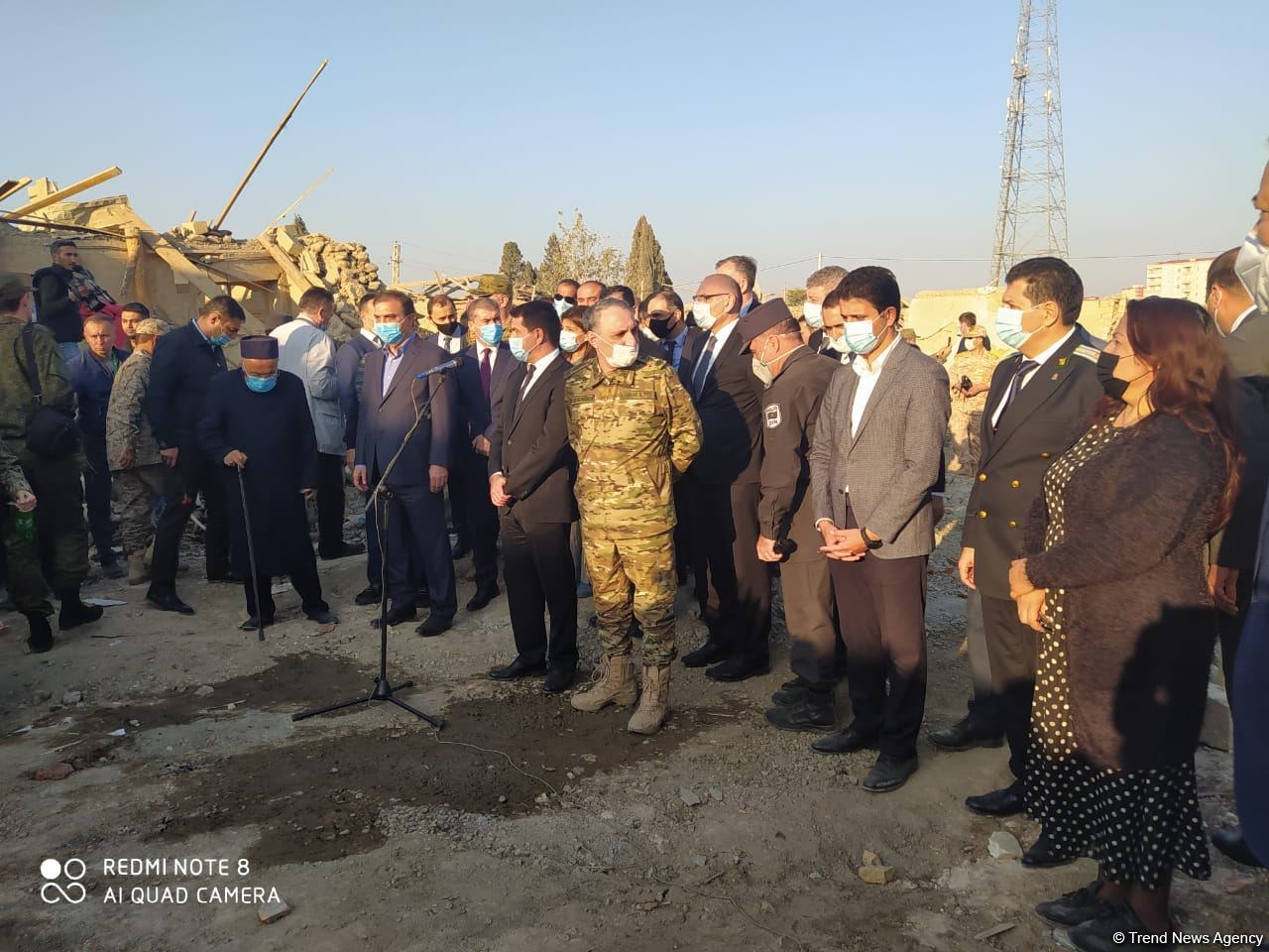 Hikmət Hacıyev və diplomatik korpusun nümayəndələri Gəncədə hadisə yerinə gəliblər (FOTO/VİDEO)