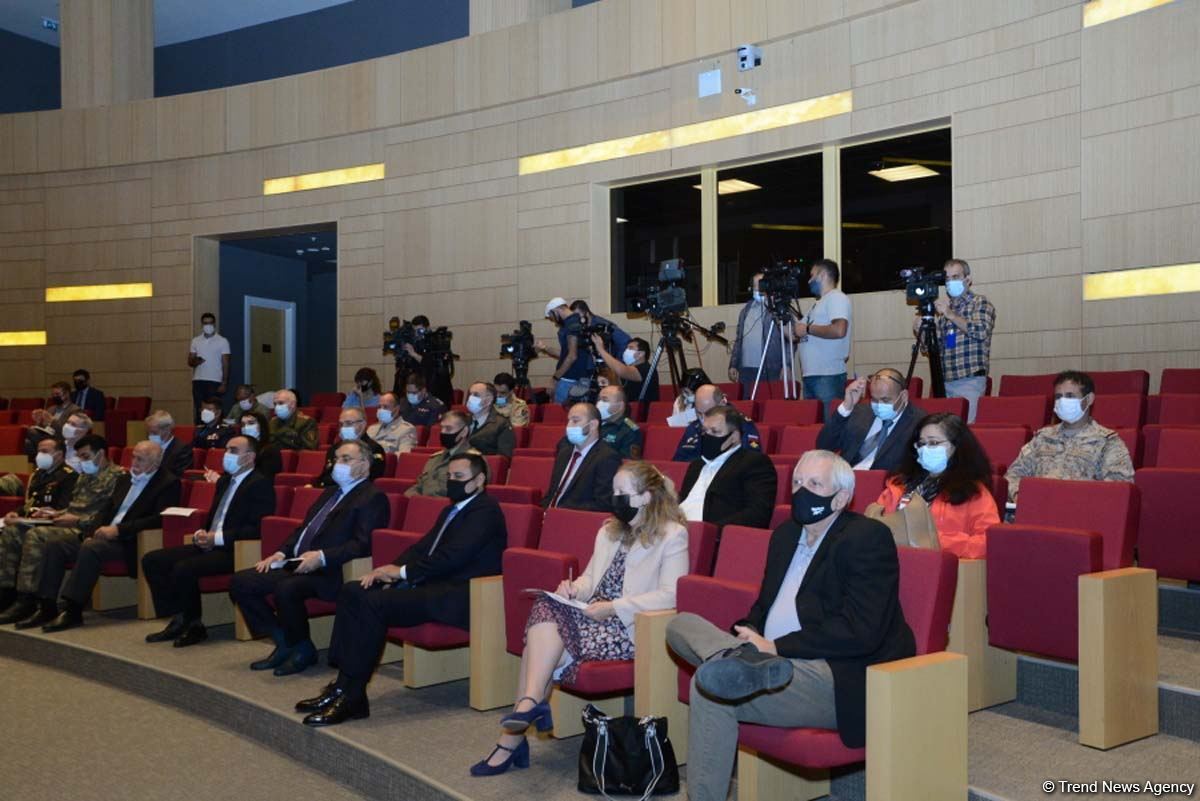 ADA Universitetində ermənilərin Gəncə terroru ilə bağlı diplomatlarla görüş keçirilib (FOTO)