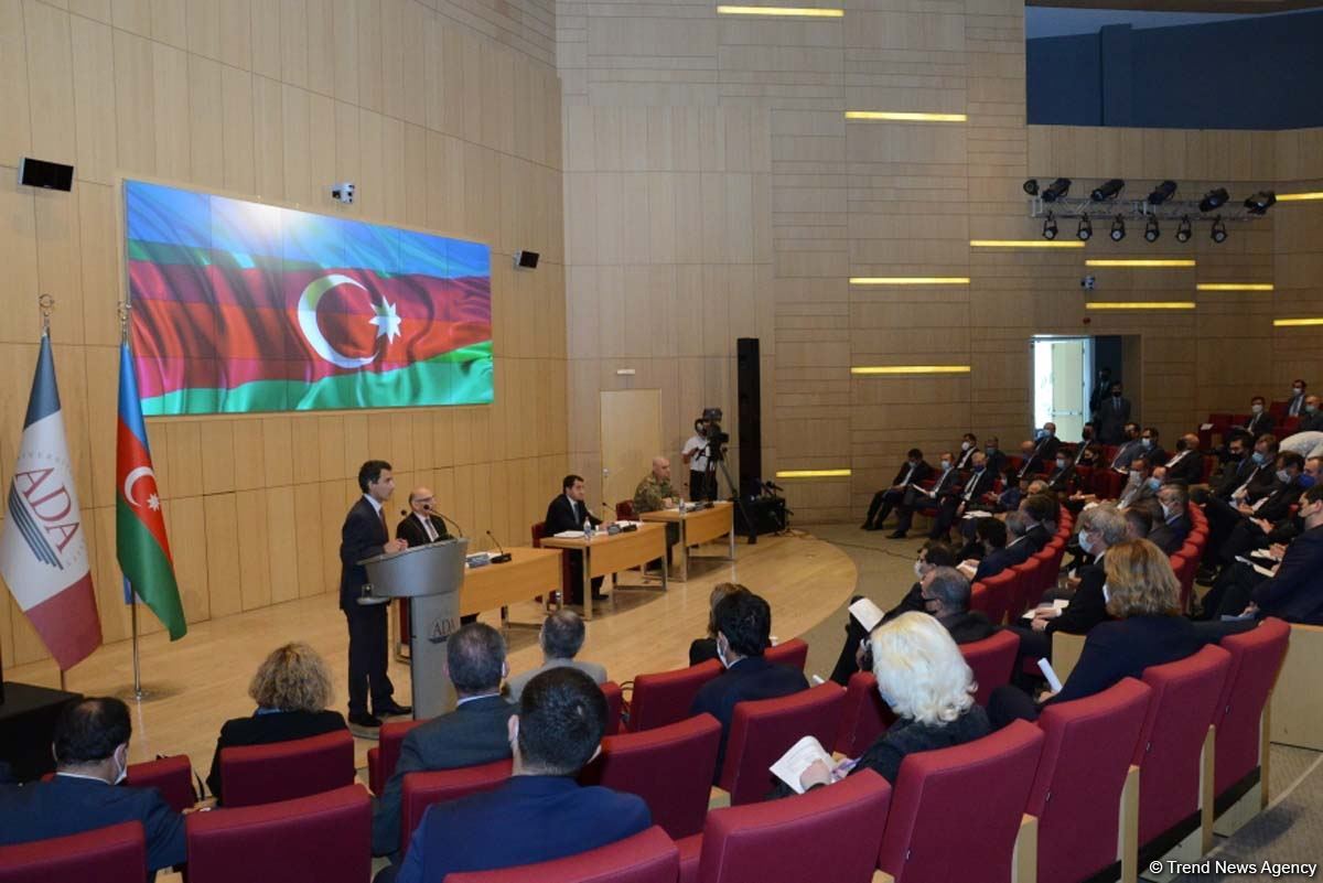 ADA Universitetində ermənilərin Gəncə terroru ilə bağlı diplomatlarla görüş keçirilib (FOTO)