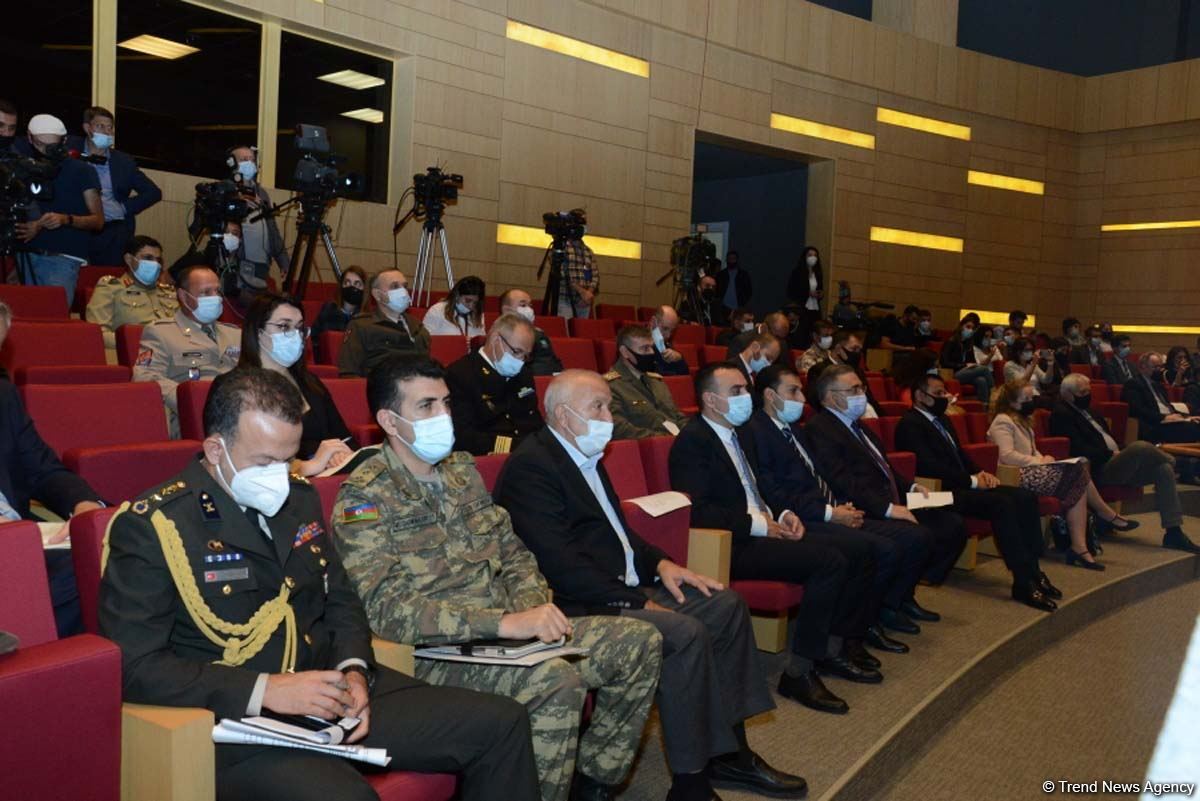 ADA Universitetində ermənilərin Gəncə terroru ilə bağlı diplomatlarla görüş keçirilib (FOTO)
