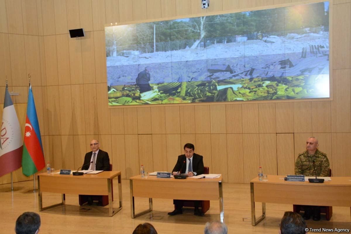 ADA Universitetində ermənilərin Gəncə terroru ilə bağlı diplomatlarla görüş keçirilib (FOTO)