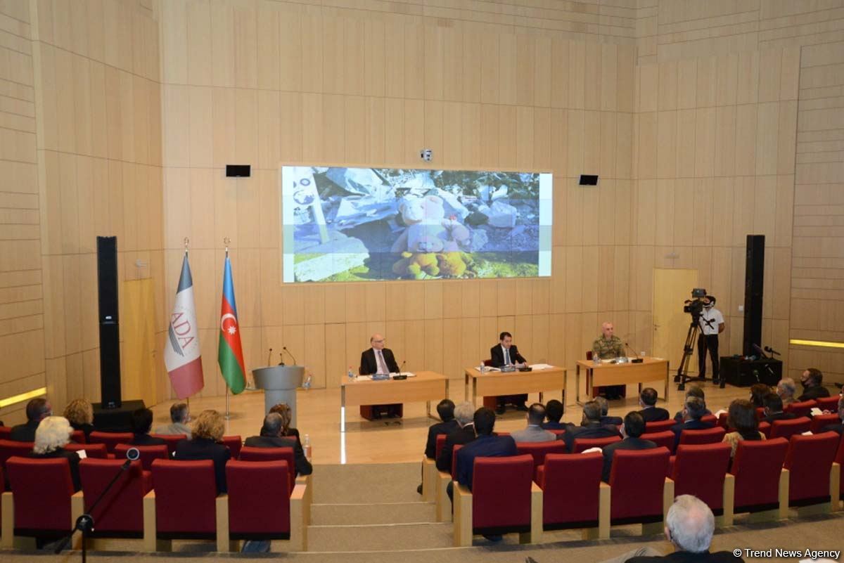 ADA Universitetində ermənilərin Gəncə terroru ilə bağlı diplomatlarla görüş keçirilib (FOTO)