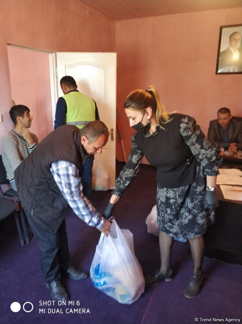 Deputat Sevil Mikayılovanın təşəbbüsü ilə Xudatda əsgər ailələrinə yardım paylanılıb (FOTO)