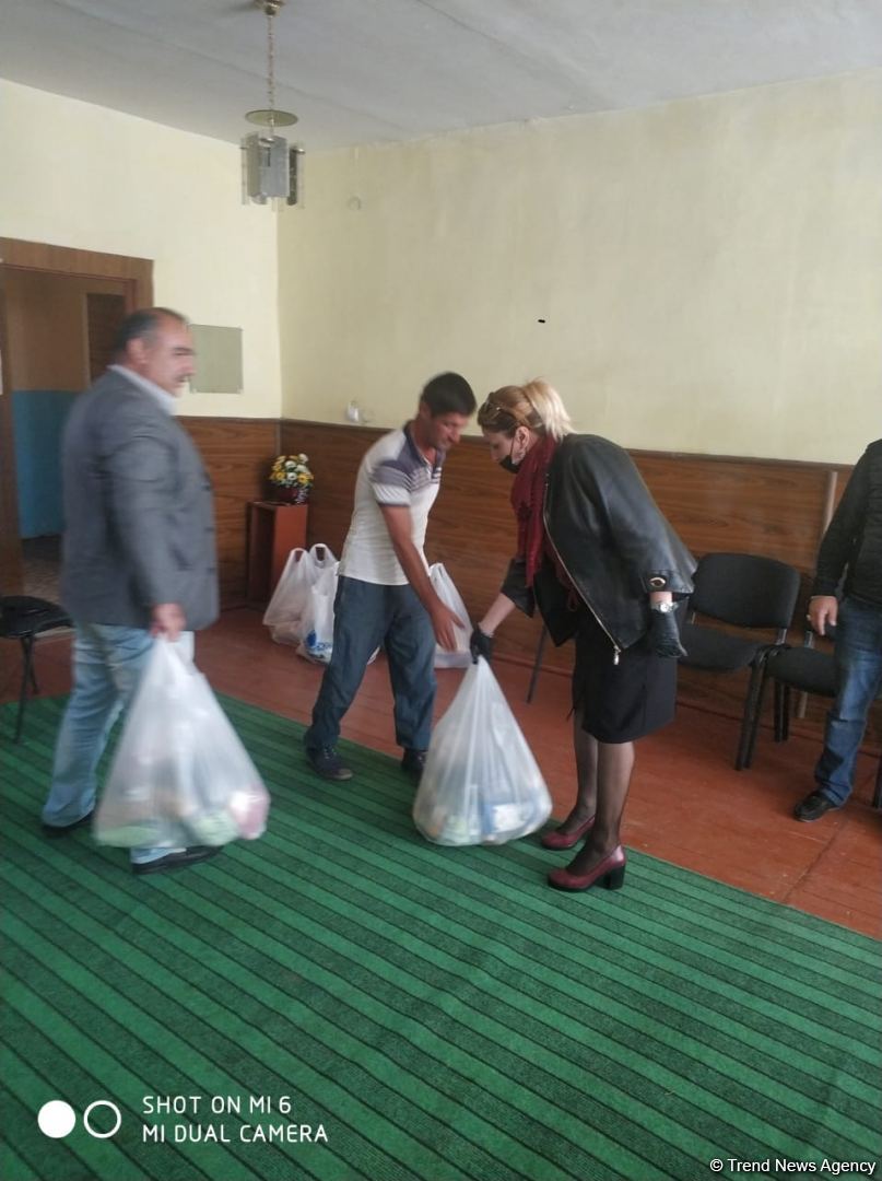 Deputat Sevil Mikayılovanın təşəbbüsü ilə Xudatda əsgər ailələrinə yardım paylanılıb (FOTO)