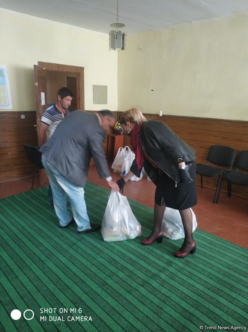 Deputat Sevil Mikayılovanın təşəbbüsü ilə Xudatda əsgər ailələrinə yardım paylanılıb (FOTO)