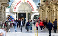 Paytaxt sakinləri karantin qaydalarına necə əməl edir? FOTOREPORTAJ