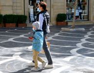Paytaxt sakinləri karantin qaydalarına necə əməl edir? FOTOREPORTAJ
