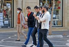 Paytaxt sakinləri karantin qaydalarına necə əməl edir? FOTOREPORTAJ