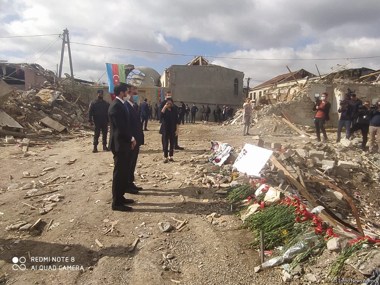 İsrailin səfiri Gəncədə terror baş verən ərazidə olub (FOTO)