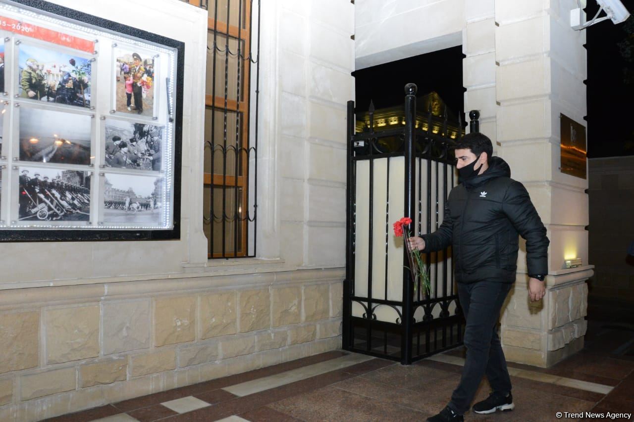 Gəncədəki erməni terroru nəticəsində həlak olan Rusiya vətəndaşının xatirəsi yad edilib (FOTO)
