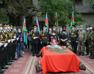 Dmitri Solntsev 2-ci Şəhidlər Xiyabanında dəfn olunub (FOTO) (ƏLAVƏ OLUNUB 3)