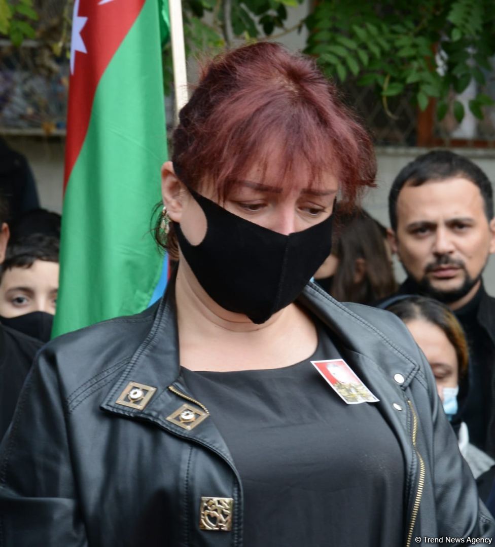 Dmitri Solntsev 2-ci Şəhidlər Xiyabanında dəfn olunub (FOTO) (ƏLAVƏ OLUNUB 3)