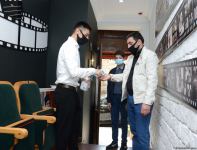 Paytaxt restoranları sanitar-epidemioloji qaydalara necə riayət edir (FOTOREPORTAJ)