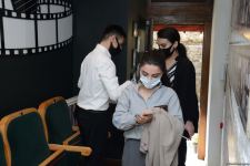 Paytaxt restoranları sanitar-epidemioloji qaydalara necə riayət edir (FOTOREPORTAJ)
