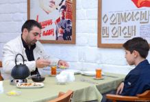 Paytaxt restoranları sanitar-epidemioloji qaydalara necə riayət edir (FOTOREPORTAJ)