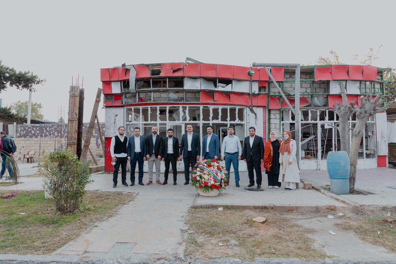 Türkiyə Gənclər Fondu Bərdə və Gəncə terrorunun nəticələri ilə yerində tanış olub (FOTO)