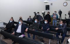 Əsir düşmüş erməni adventist Bakıda ibadət evində dua edib (FOTO)