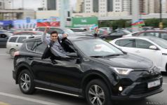 Bakıda Qələbə sevinci: Xalqımız Şuşanın azad olunmasını böyük coşqu ilə qeyd edir (FOTO/VİDEO)