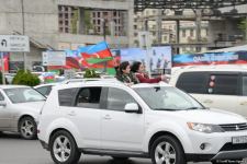 Bakıda Qələbə sevinci: Xalqımız Şuşanın azad olunmasını böyük coşqu ilə qeyd edir (FOTO/VİDEO)