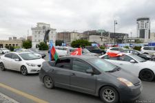 Bakıda Qələbə sevinci: Xalqımız Şuşanın azad olunmasını böyük coşqu ilə qeyd edir (FOTO/VİDEO)