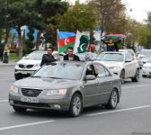 Bakıda Qələbə sevinci: Xalqımız Şuşanın azad olunmasını böyük coşqu ilə qeyd edir (FOTO/VİDEO)