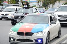 Bakıda Qələbə sevinci: Xalqımız Şuşanın azad olunmasını böyük coşqu ilə qeyd edir (FOTO/VİDEO)