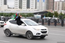 Bakıda Qələbə sevinci: Xalqımız Şuşanın azad olunmasını böyük coşqu ilə qeyd edir (FOTO/VİDEO)