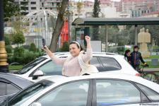 Bakıda Qələbə sevinci: Xalqımız Şuşanın azad olunmasını böyük coşqu ilə qeyd edir (FOTO/VİDEO)