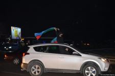 Paytaxt sakinləri tarixi Qələbəni qeyd edir (FOTO/VİDEO)