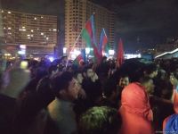Paytaxt sakinləri tarixi Qələbəni qeyd edir (FOTO/VİDEO)