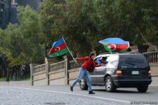 Azərbaycan Qələbəsini və ədalətin bərpasını qeyd edir (FOTO)