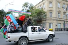 Azərbaycan Qələbəsini və ədalətin bərpasını qeyd edir (FOTO)