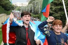 Azərbaycan Qələbəsini və ədalətin bərpasını qeyd edir (FOTO)