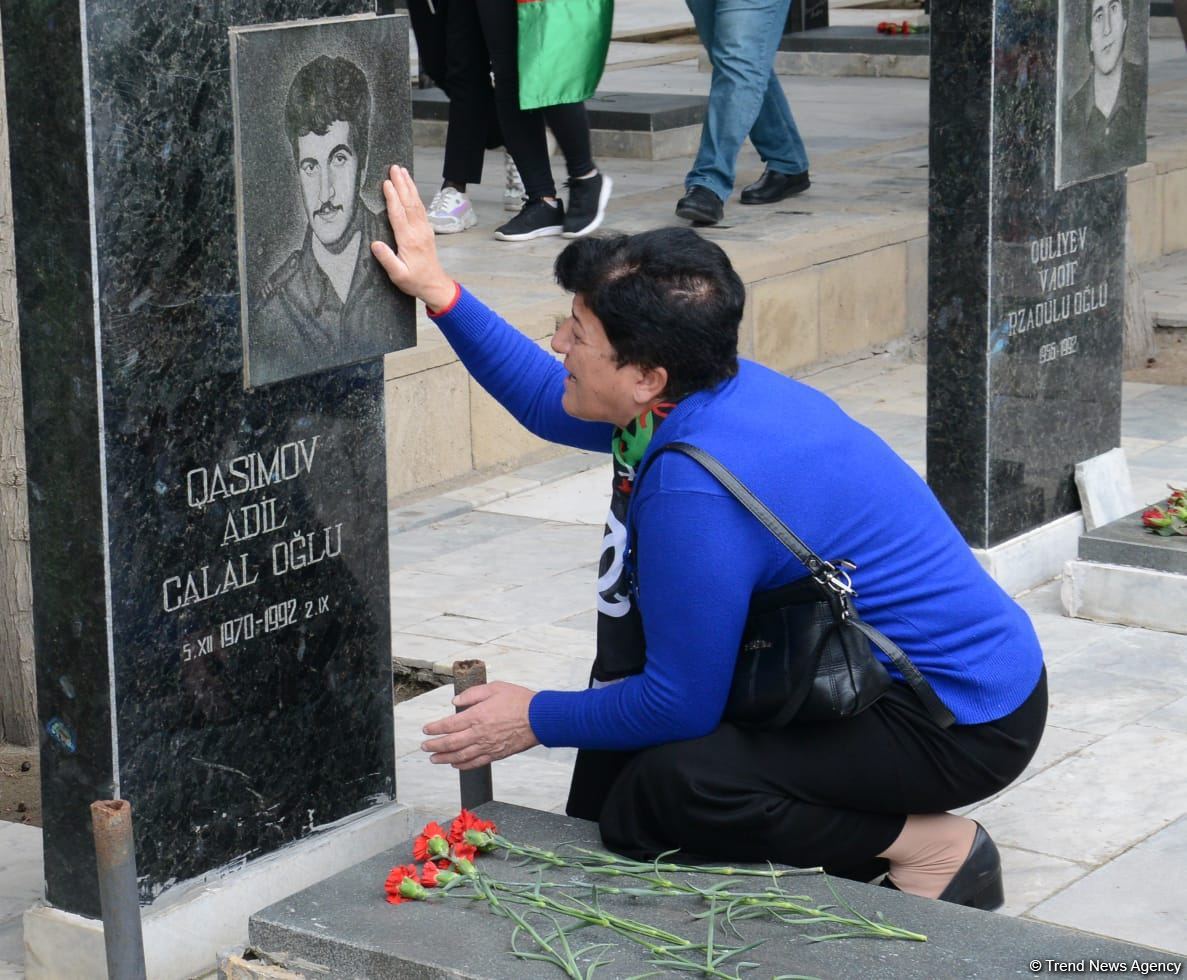 Qardaşımın qanı yerdə qalmadı - Şəhid bacısı (FOTO)