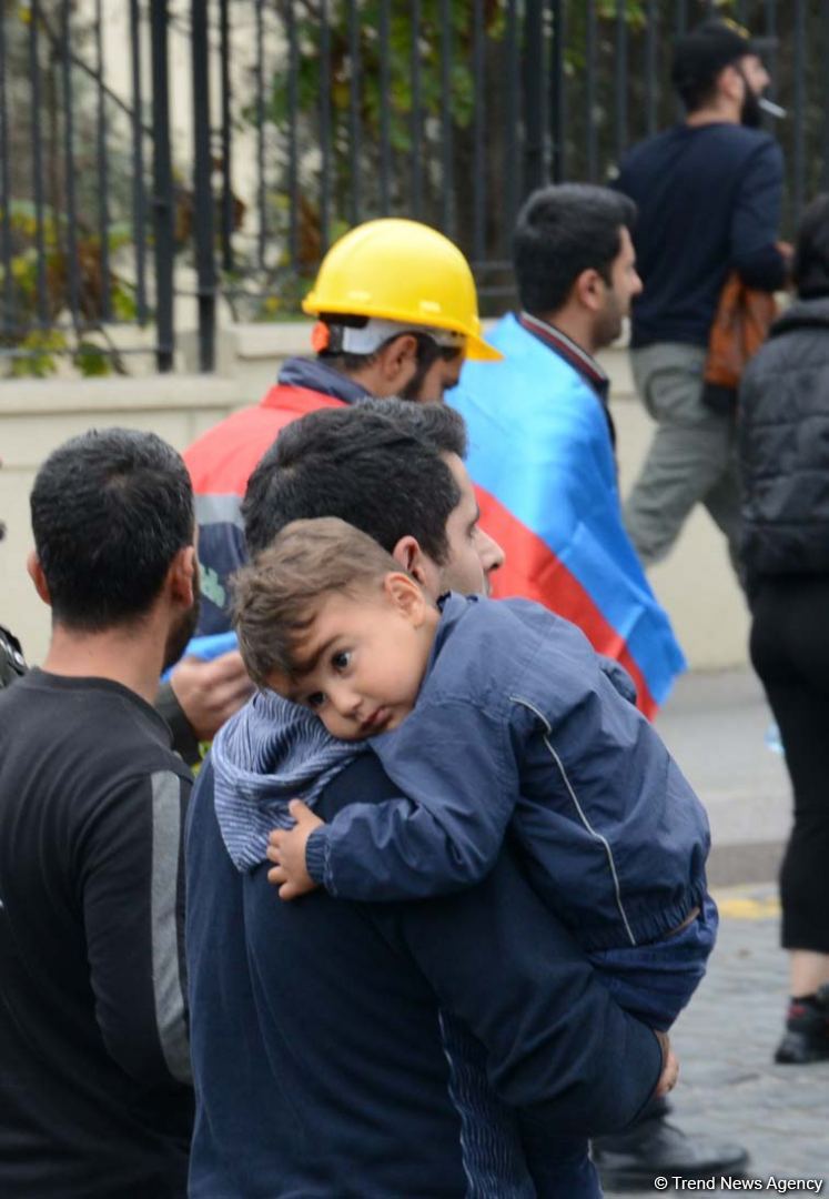 Azərbaycan Qələbəsini və ədalətin bərpasını qeyd edir (FOTO)