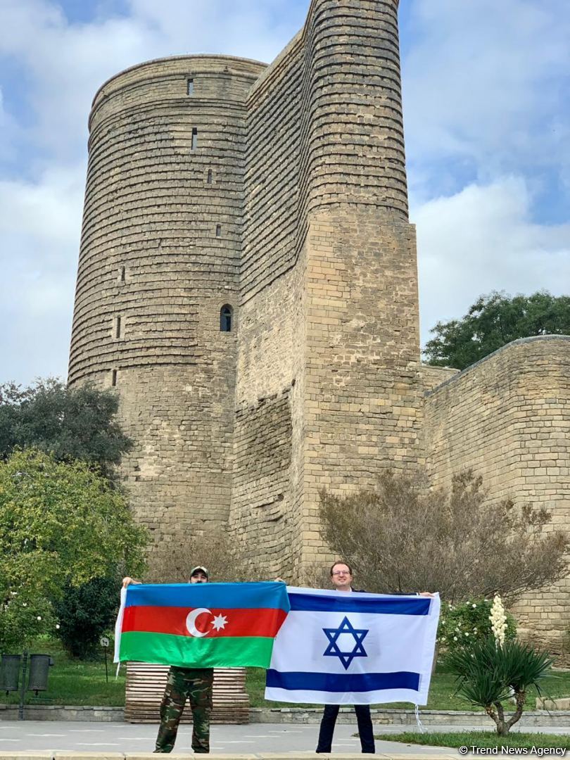 Azərbaycan Qələbəsini və ədalətin bərpasını qeyd edir (FOTO)