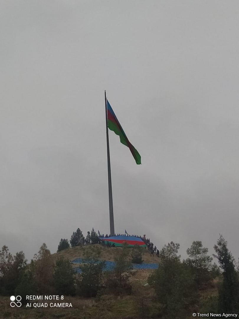 Ağdamda bayram yürüşü keçirilib (FOTO/VİDEO)