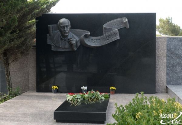 Görkəmli kinorejissor, Xalq artisti Rasim Ocaqovun xatirəsi anılıb (FOTO)