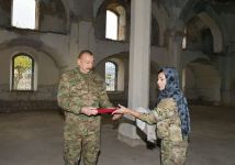 Prezident İlham Əliyev və birinci xanım Mehriban Əliyeva işğaldan azad edilmiş Ağdam şəhərində olublar (FOTO/VİDEO) (YENİLƏNİB-2)