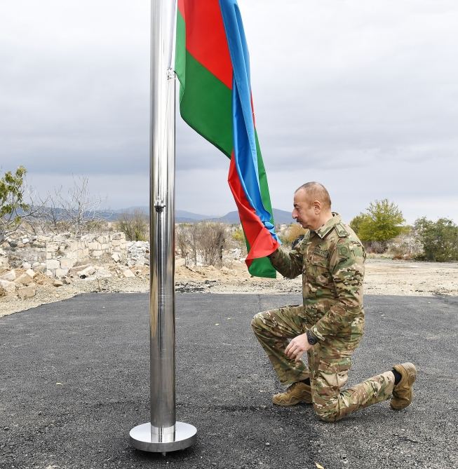 Prezident İlham Əliyev və birinci xanım Mehriban Əliyeva işğaldan azad edilmiş Ağdam şəhərində olublar (FOTO/VİDEO) (YENİLƏNİB-2)