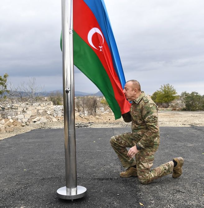Prezident İlham Əliyev və birinci xanım Mehriban Əliyeva işğaldan azad edilmiş Ağdam şəhərində olublar (FOTO/VİDEO) (YENİLƏNİB-2)