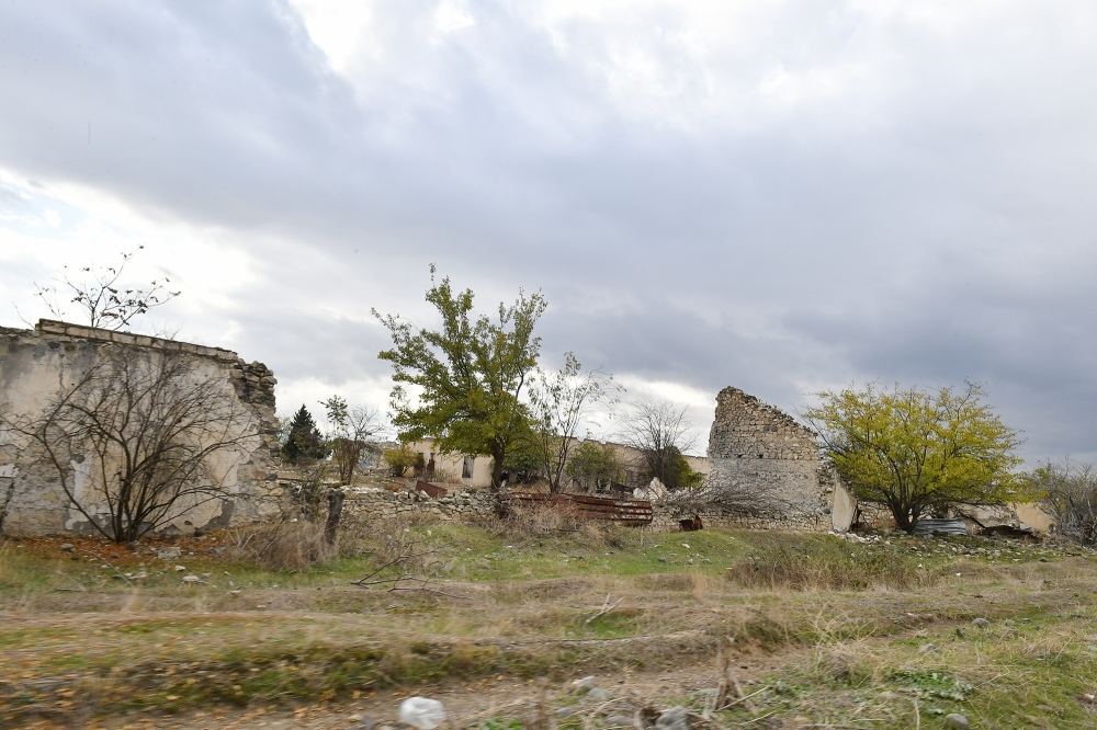 Prezident İlham Əliyev və birinci xanım Mehriban Əliyeva işğaldan azad edilmiş Ağdam şəhərində olublar (FOTO/VİDEO) (YENİLƏNİB-2)