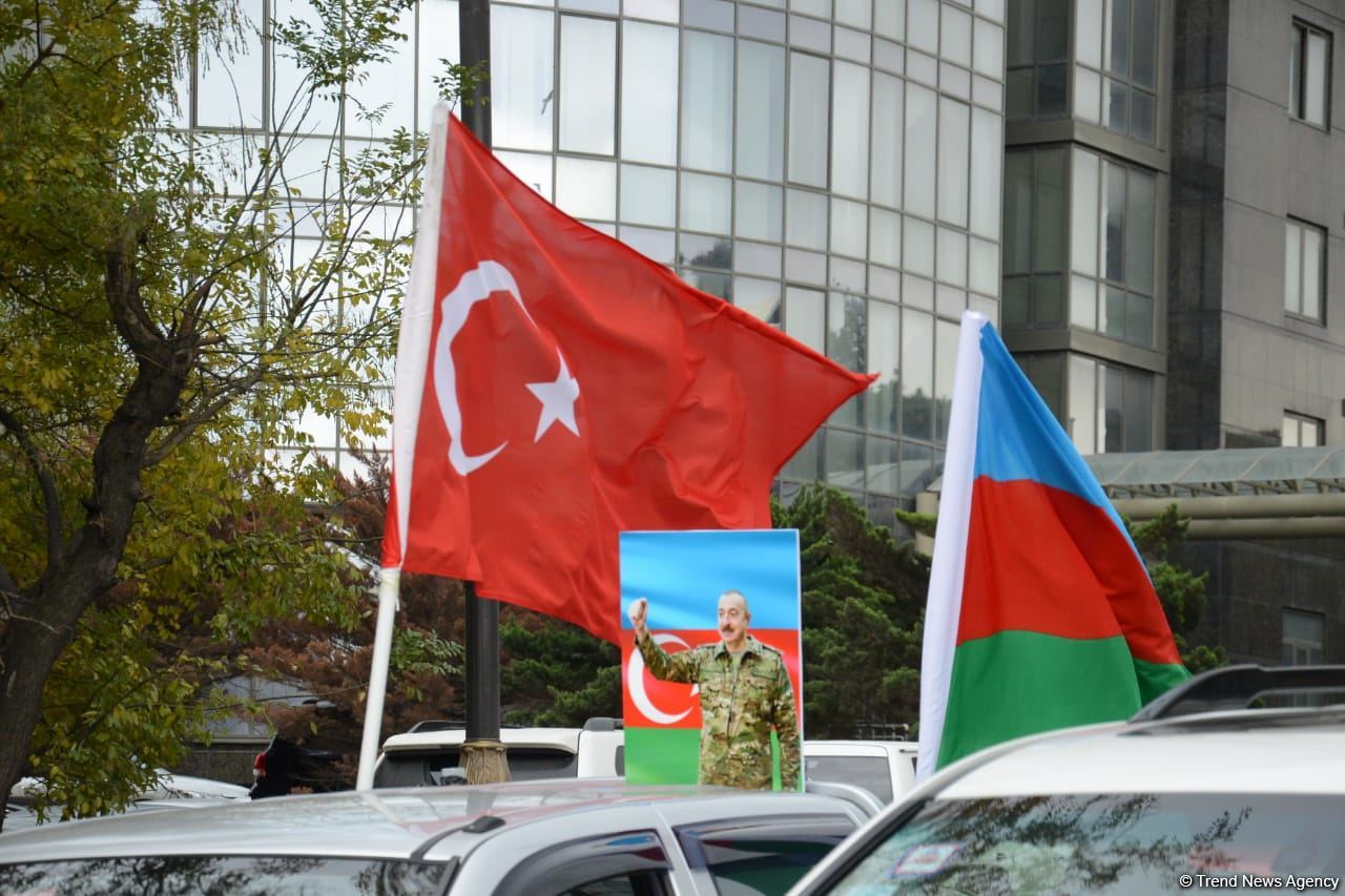 Kəlbəcərin işğaldan azad olunması münasibətilə yürüş keçirilir (FOTO)