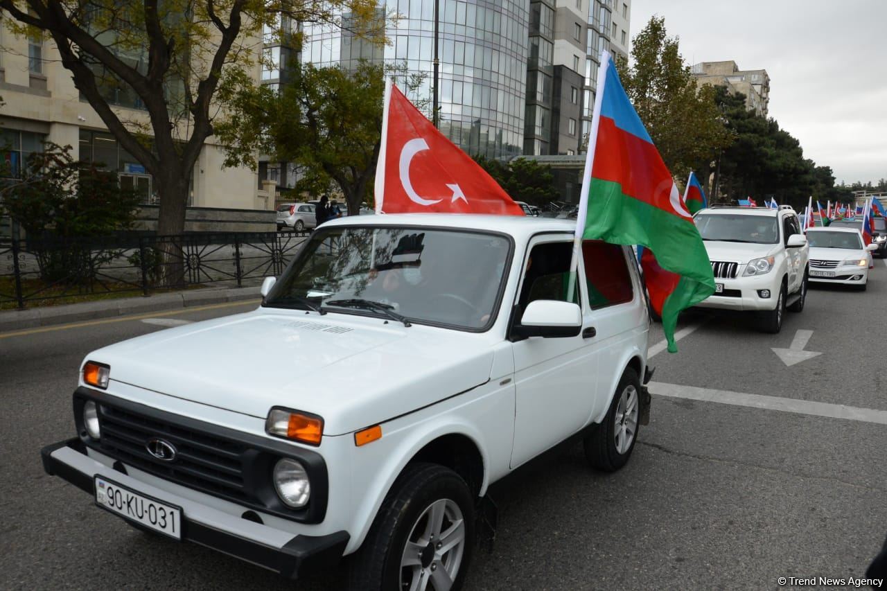 Kəlbəcərin işğaldan azad olunması münasibətilə yürüş keçirilir (FOTO)