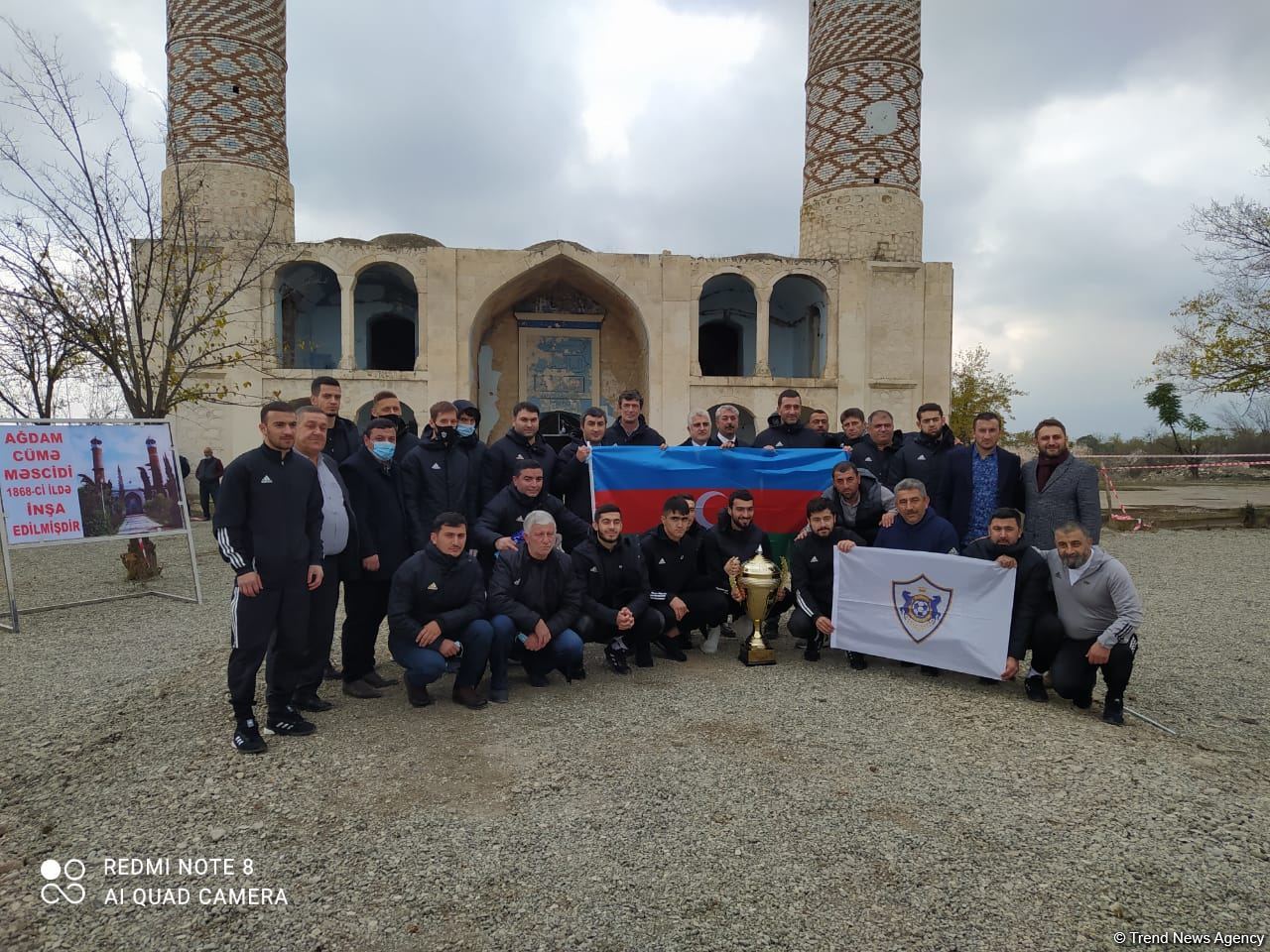Hikmət Hacıyev, diplomatik nümayəndələr və "Qarabağ" klubu Ağdam məscidində (FOTO)